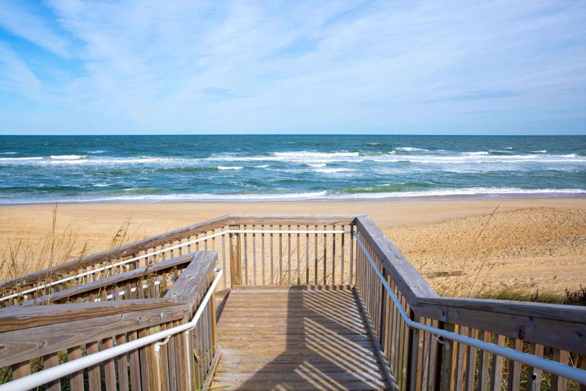 Travelodge by Wyndham Outer Banks/Kill Devil Hills - Housity