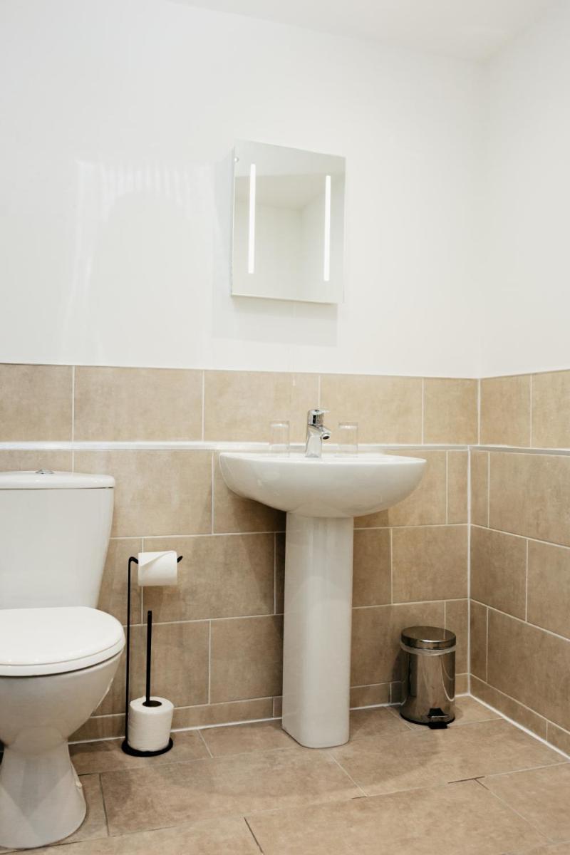 The Sitwell Arms Hotel - Housity