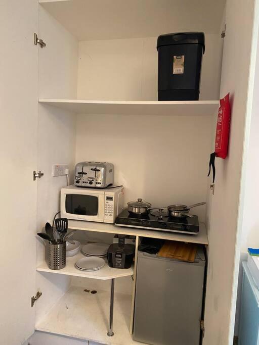 Cosy Regency Studio Apartment - Housity