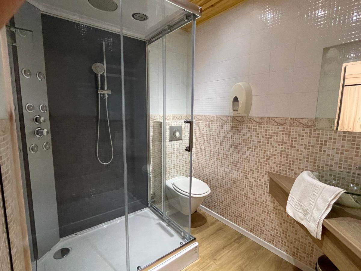 Hôtel et Appart 'hôtel Chez Gino ETAPLES-Le Touquet - Housity