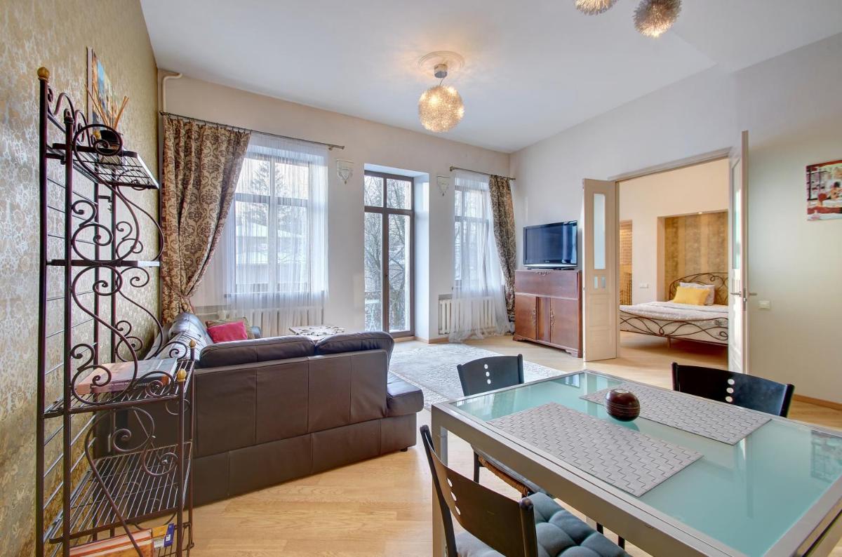 Romantic City Center Apartment in Old Town - Housity