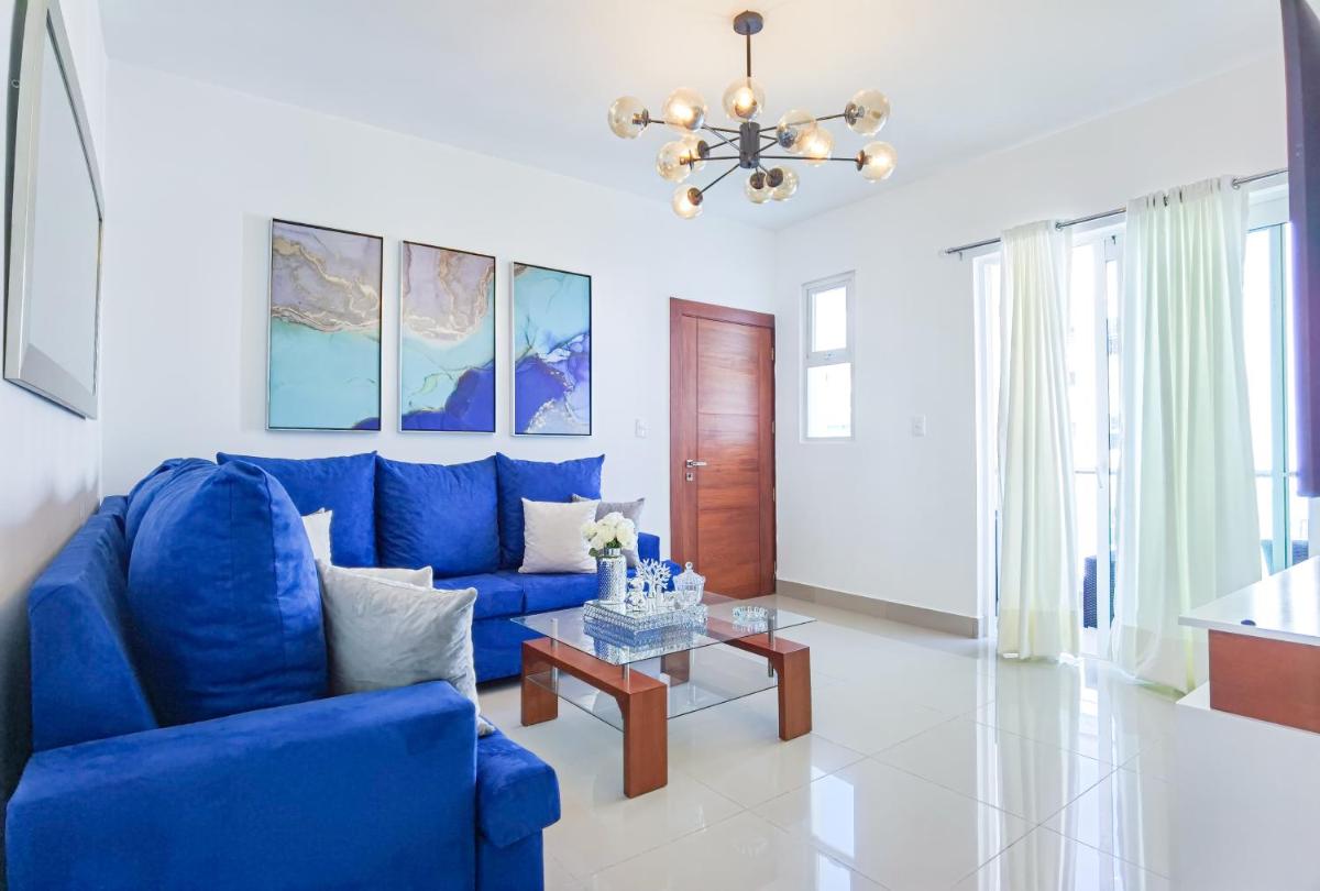Se renta apartamento amueblado , ubicados en Santiago , 3 habitaciones , 2 bańos , 2 parqueo , área de juego y Piscina. - Housity
