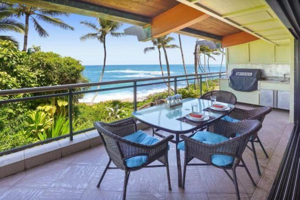 Luxury 2-Story Oceanfront Condo w/ Views & Pool - Housity