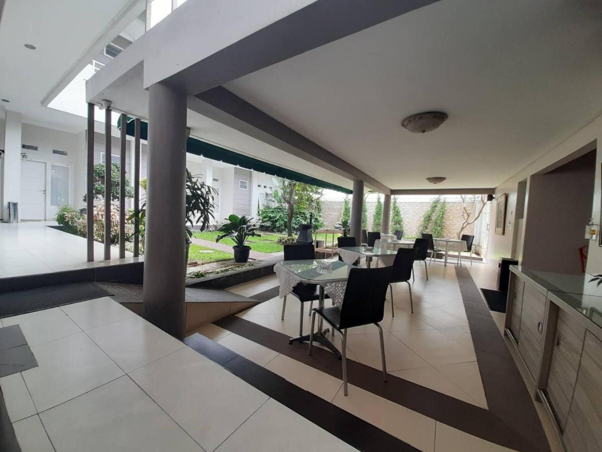 The Sriwijaya Hotel - Halal Hotel - Housity