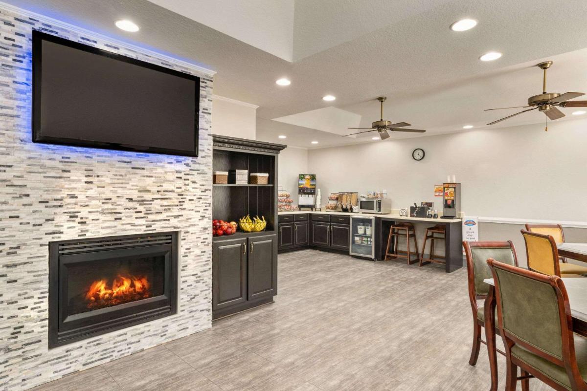 Baymont by Wyndham Henderson Oxford - Housity