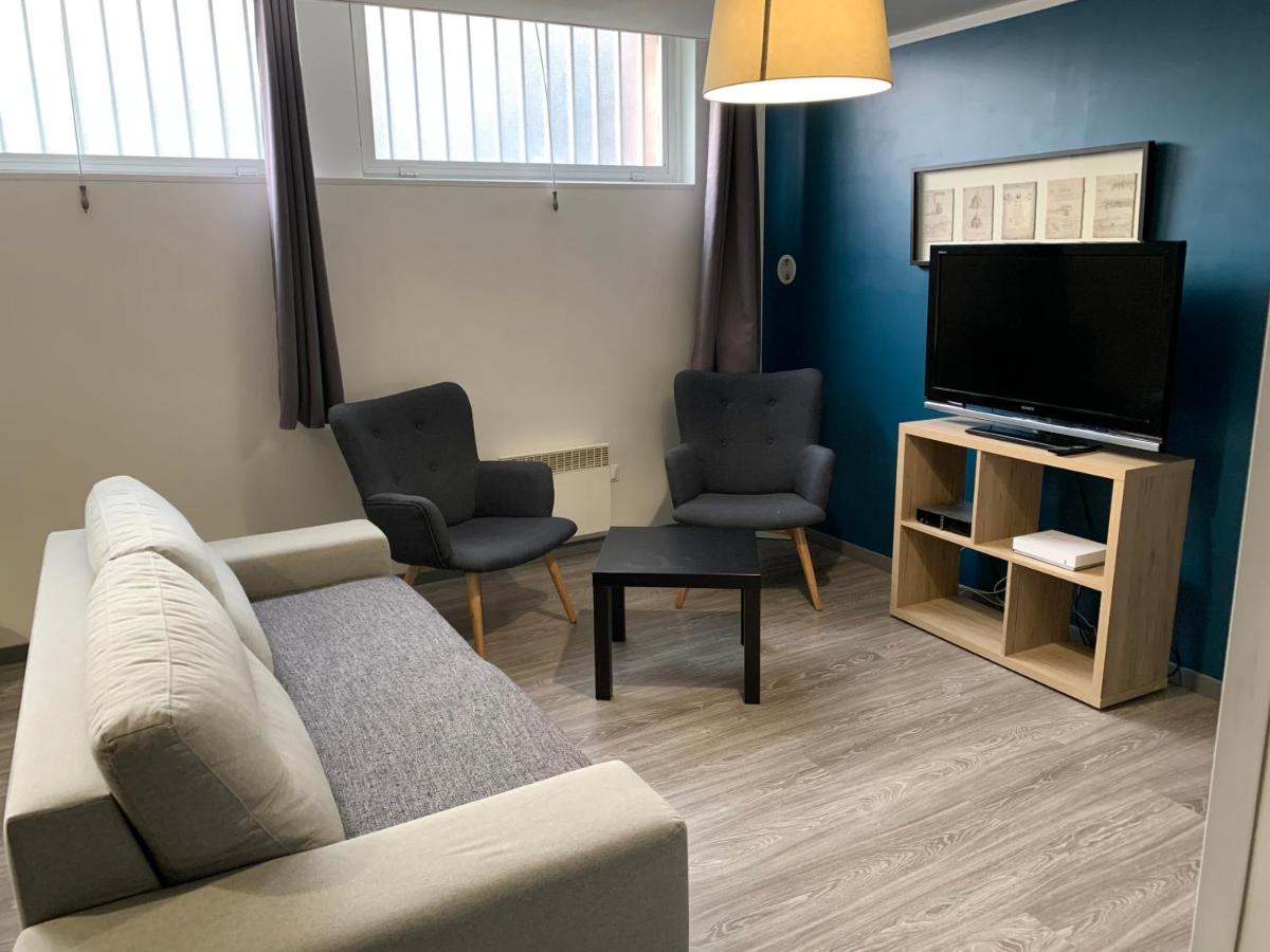 Le Sweet Home Lens - Housity