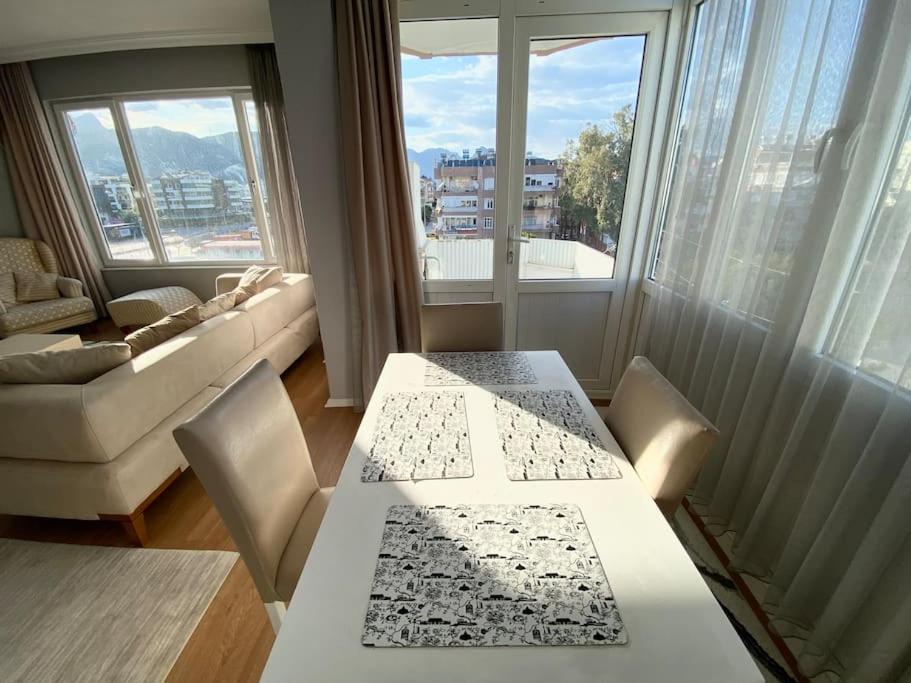 Refurnished flat near Konyaalt? beach - Housity