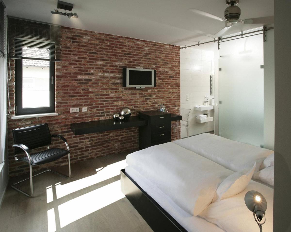 Vinotel Augustin - Housity