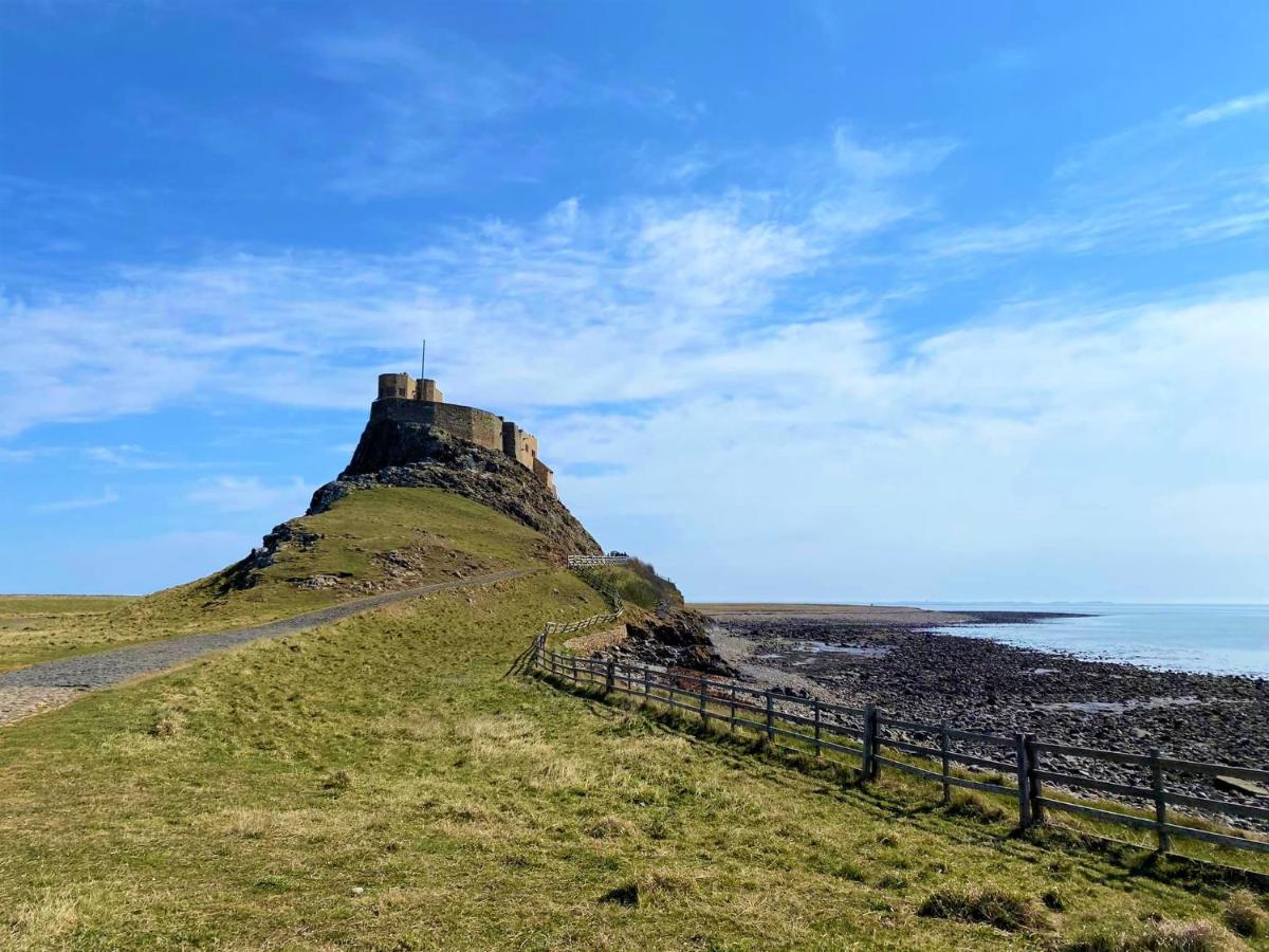 The Ship Inn, Holy Island - Housity