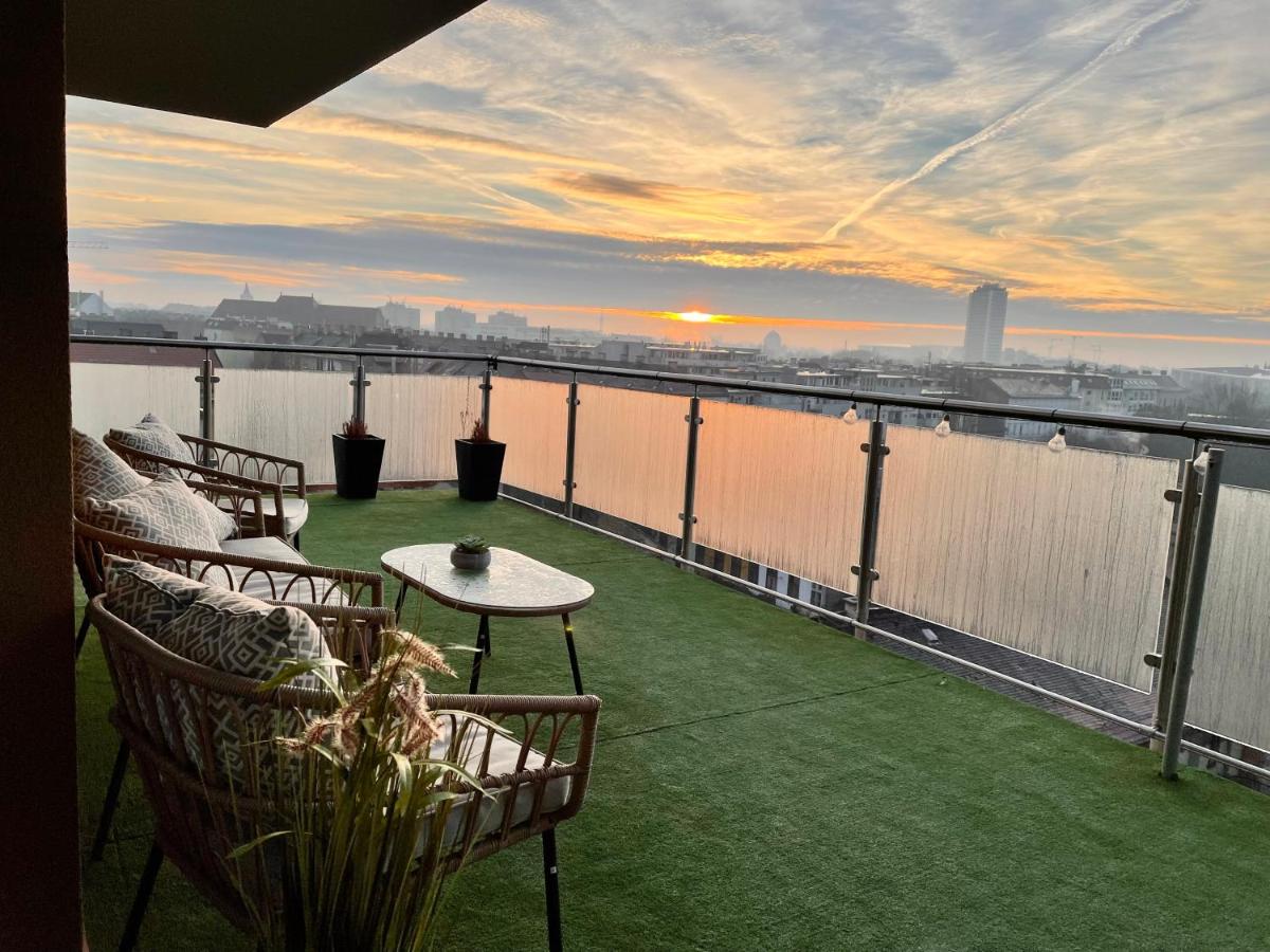Downtown Penthouse Budapest - Housity