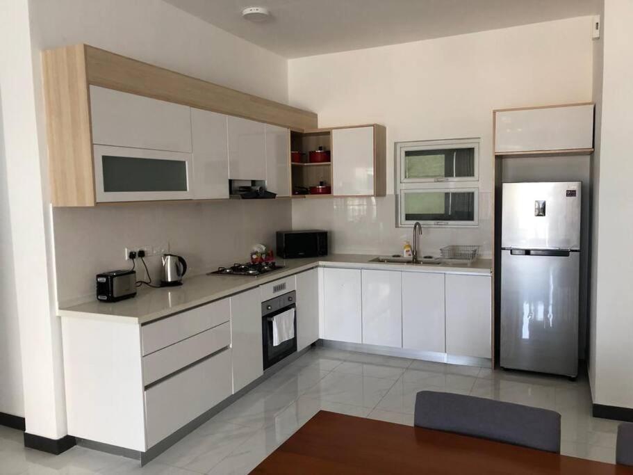 Suitetrails - Modern luxury Condo,3 bedroom and 3 bathrooms