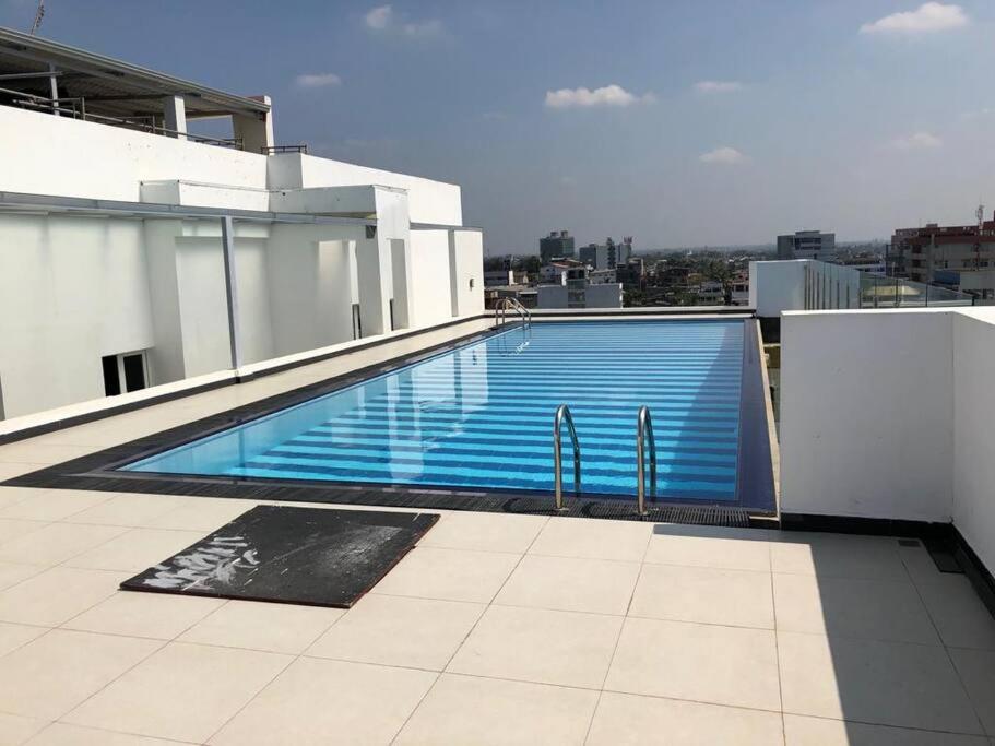 Suitetrails - Modern luxury Condo,3 bedroom and 3 bathrooms
