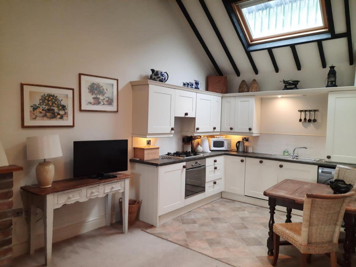 The Shippon, Parc yr Odyn, Pentraeth, Anglesey LL75 8UL - Housity