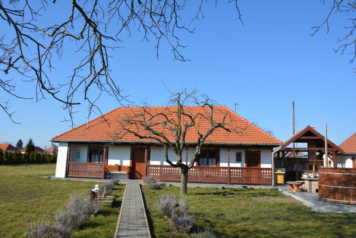 Suitetrails - Mákvirág Vendégház- Tiszabábolna