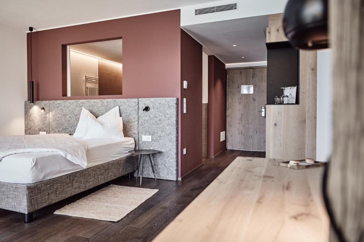 Haller Suites & Restaurant - Housity