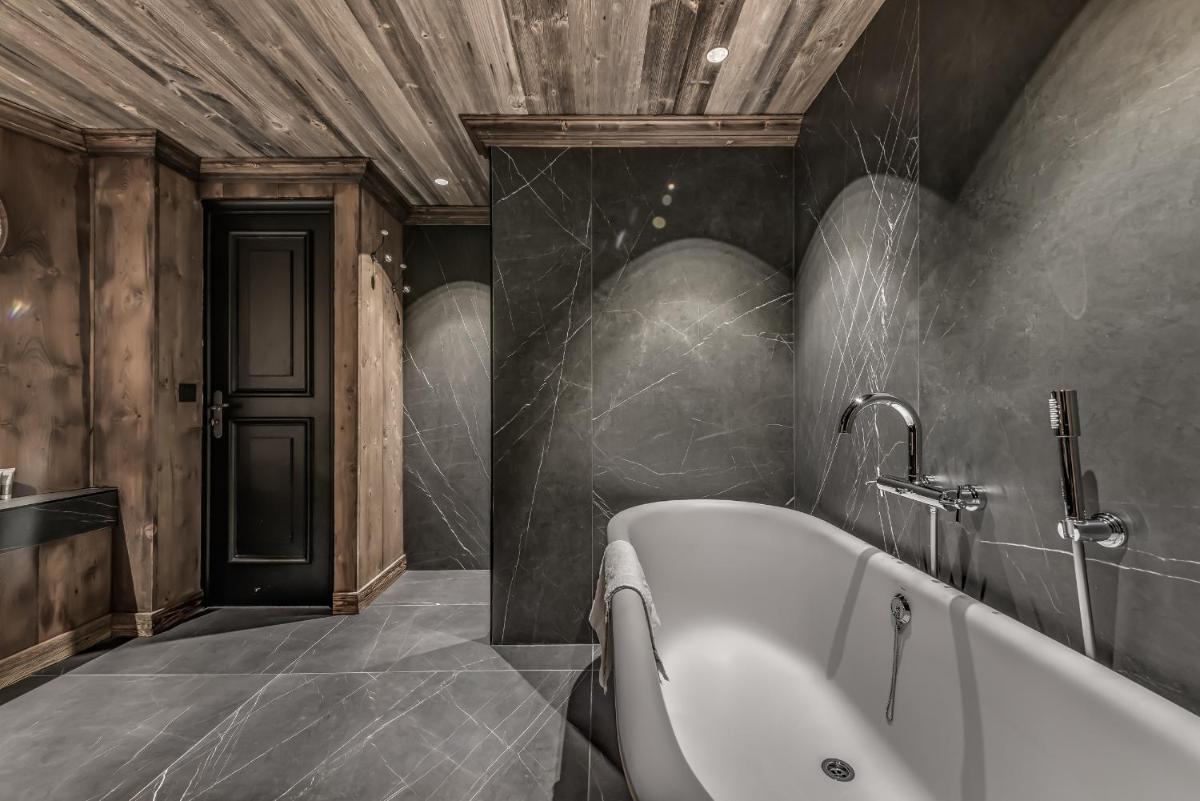 Salle de bains dans l'établissement Hotel & Spa Le Val d'Isère