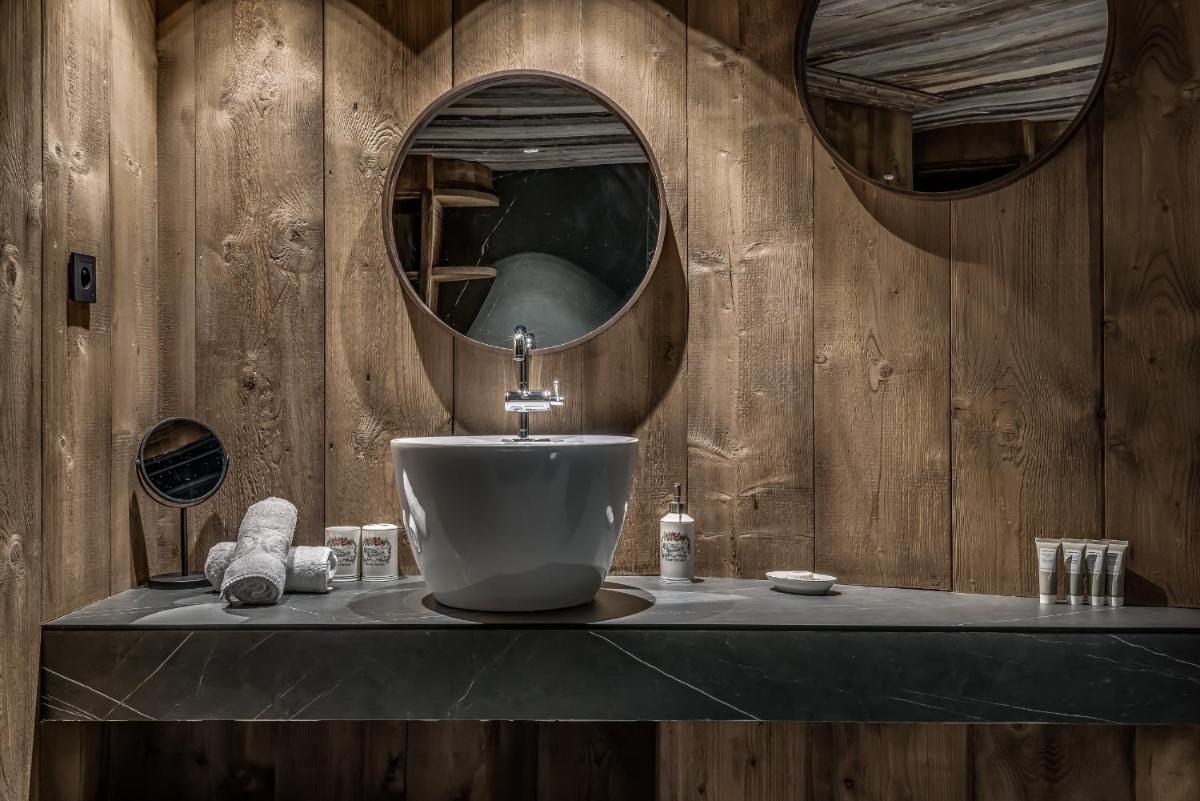 Salle de bains dans l'établissement Hotel & Spa Le Val d'Isère