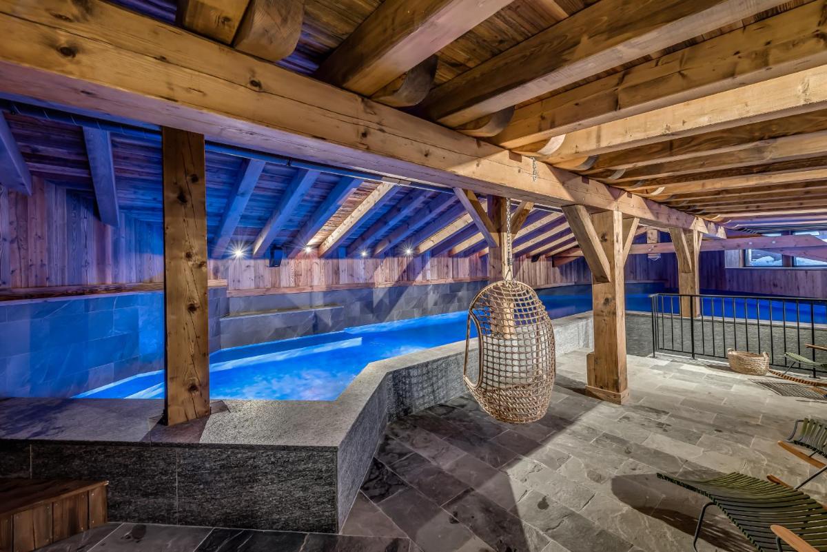 Piscine de l'établissement Hotel & Spa Le Val d'Isère ou située à proximité