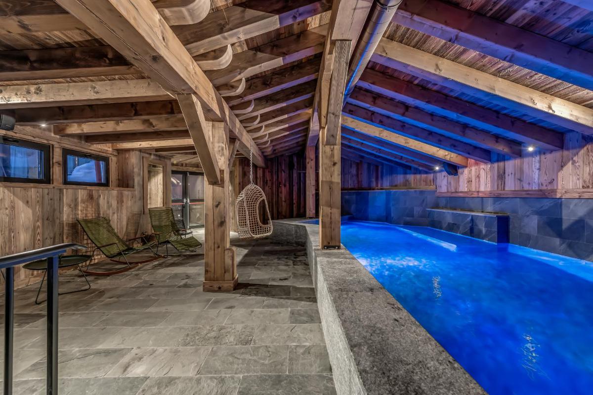 Piscine de l'établissement Hotel & Spa Le Val d'Isère ou située à proximité