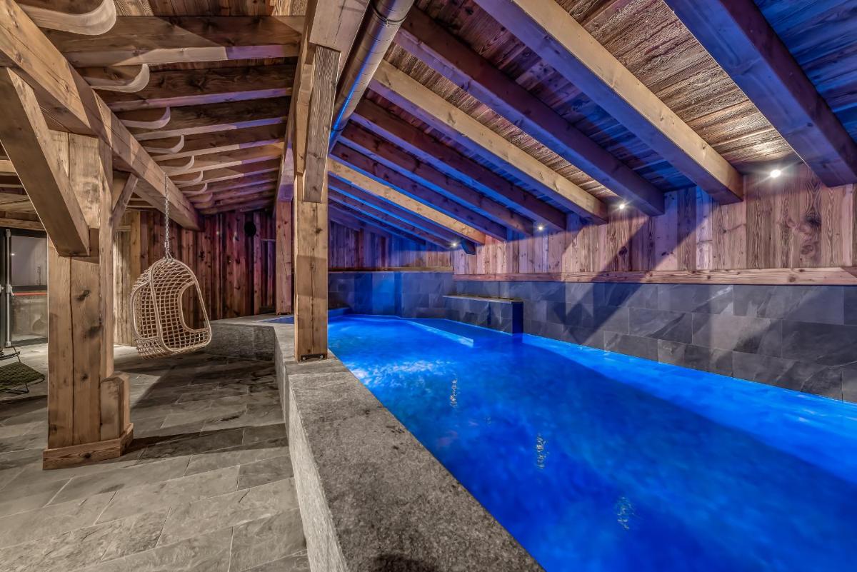 Piscine de l'établissement Hotel & Spa Le Val d'Isère ou située à proximité