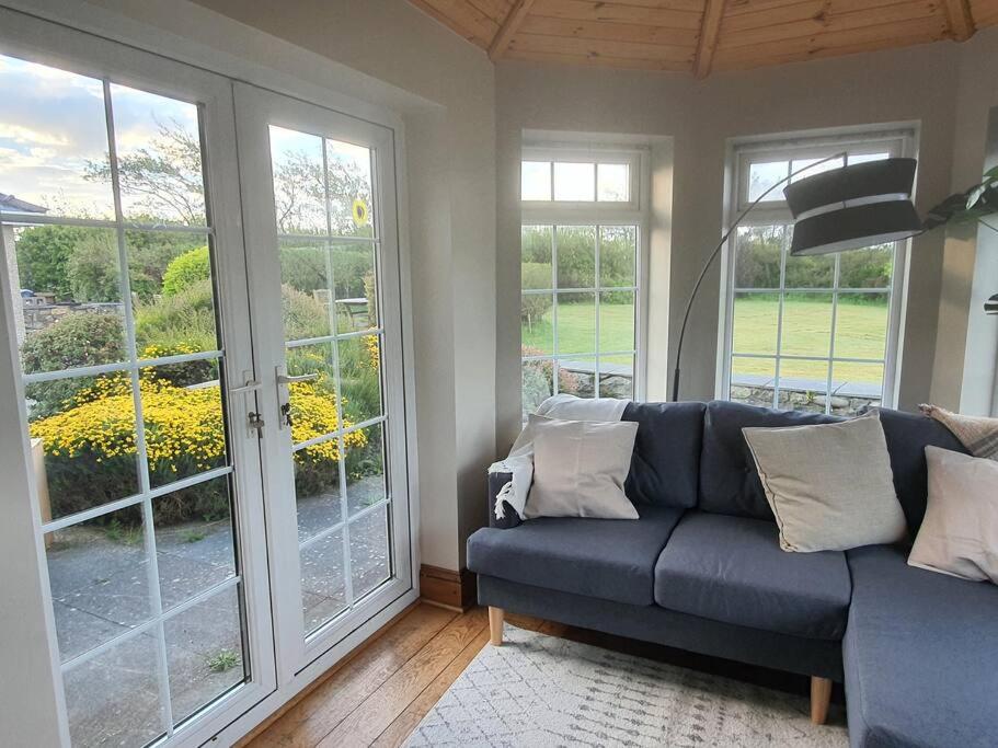 Spacious Abersoch Holiday Home with Hot Tub - Housity