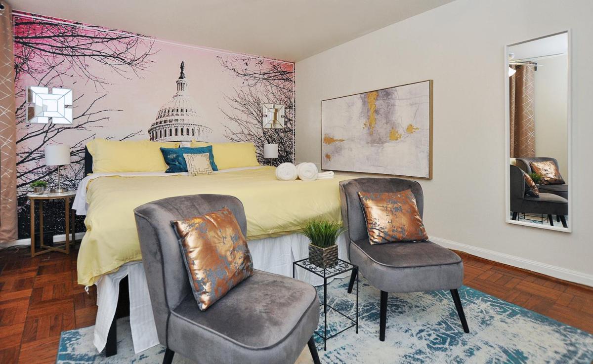 Fully Furnished Apts to Work from Home or Tour DC - Housity