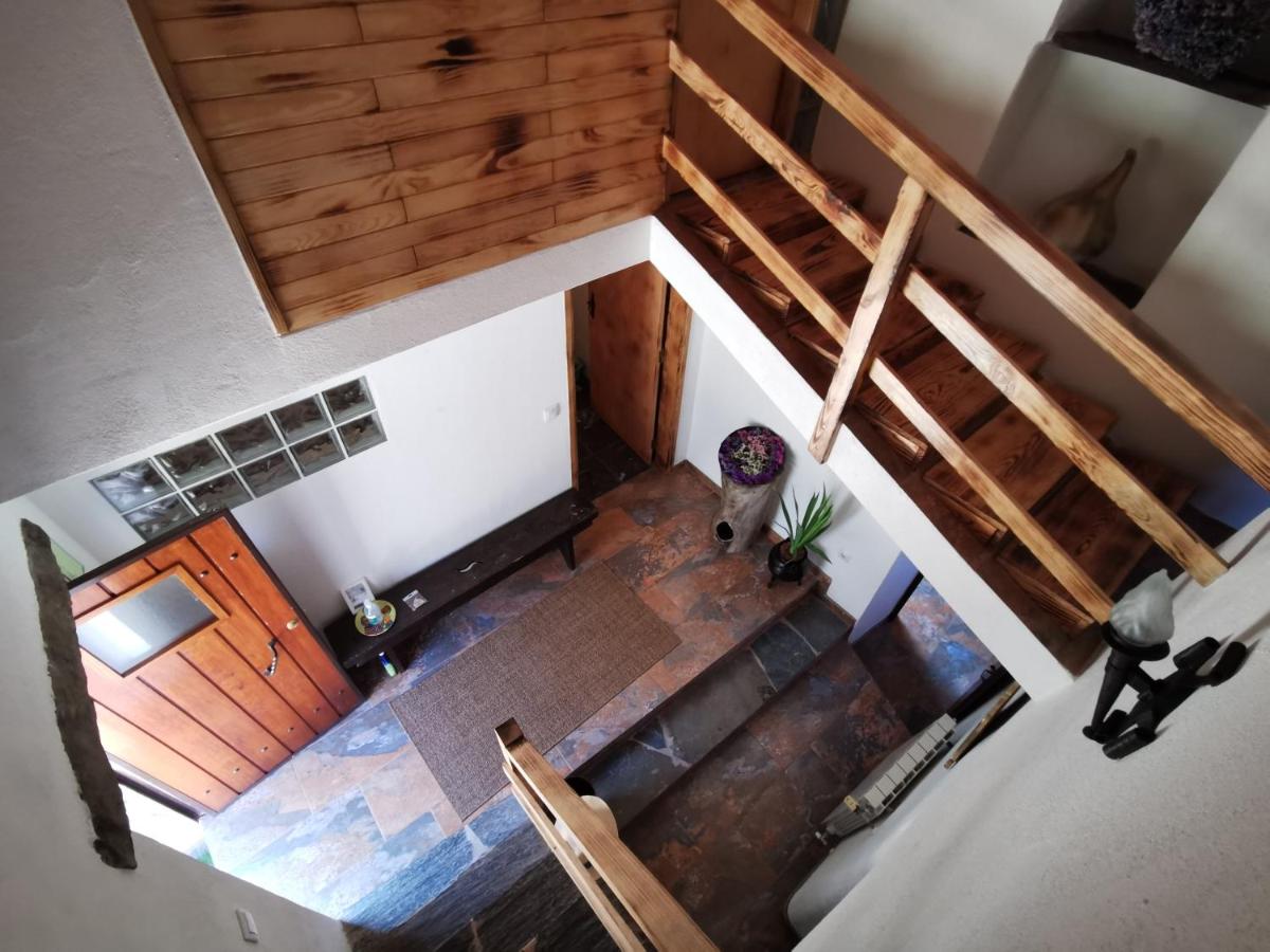 400 year old stone farmhouse in Oleiros - Housity