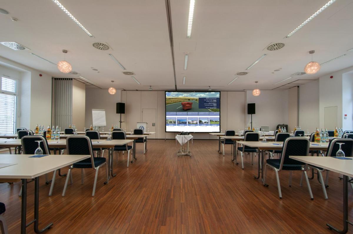 Albhotel Fortuna - Housity