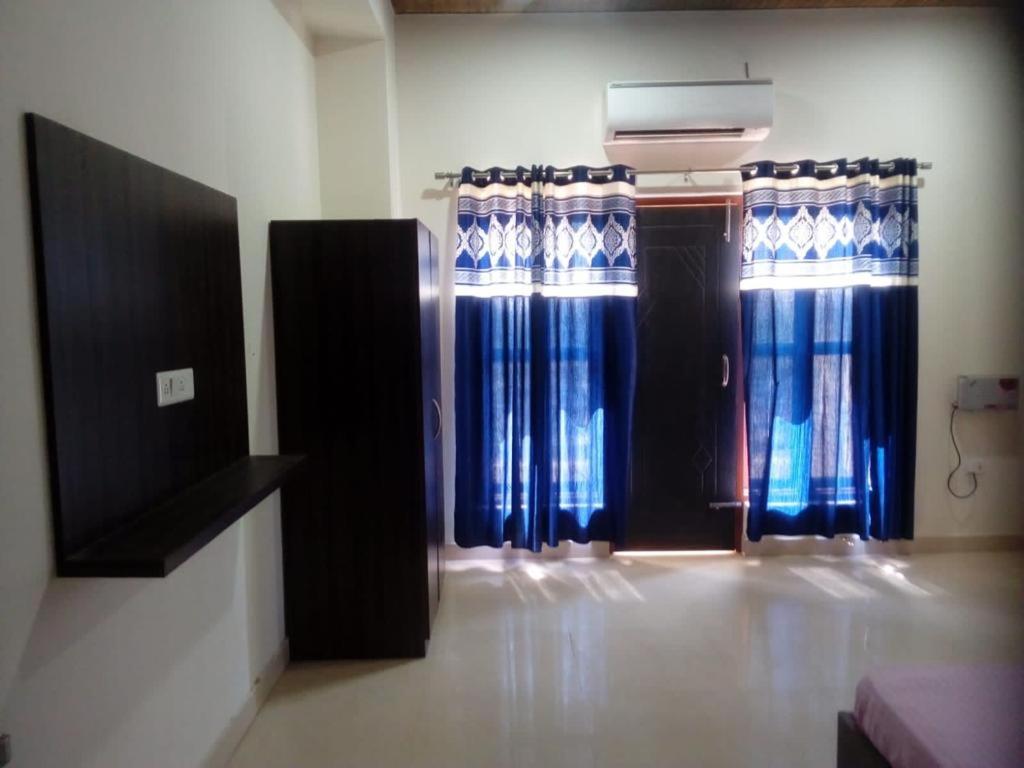 Kushmanda Greens - Housity