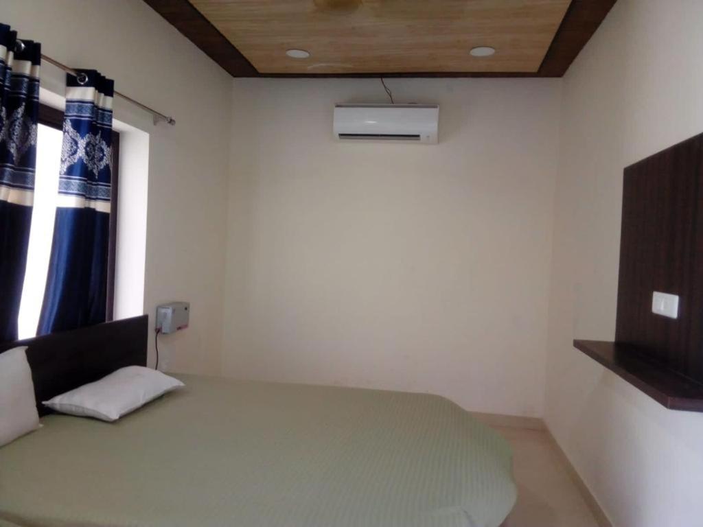 Kushmanda Greens - Housity
