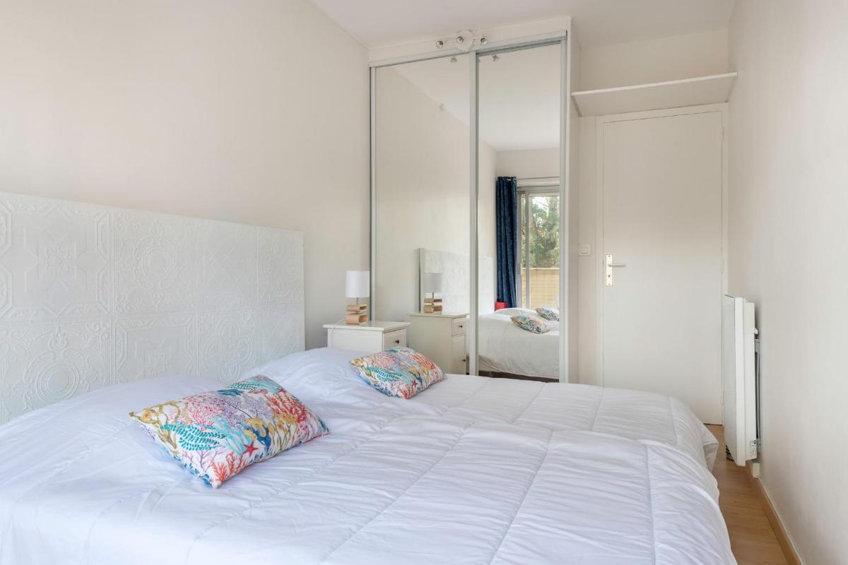 Appartement avec double terrasse - 170m de la plage - Housity