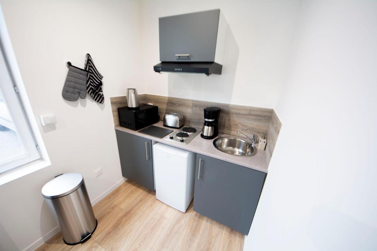 EMYSTA - CHARMANT Studio HOME STAGING en plein centre - Housity