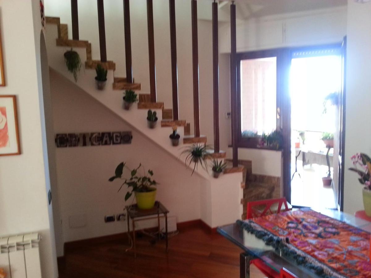 Delizioso attico a due passi da Roma - Housity