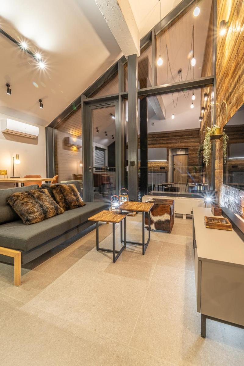 Golden Apartments Mountain Aparts - Housity