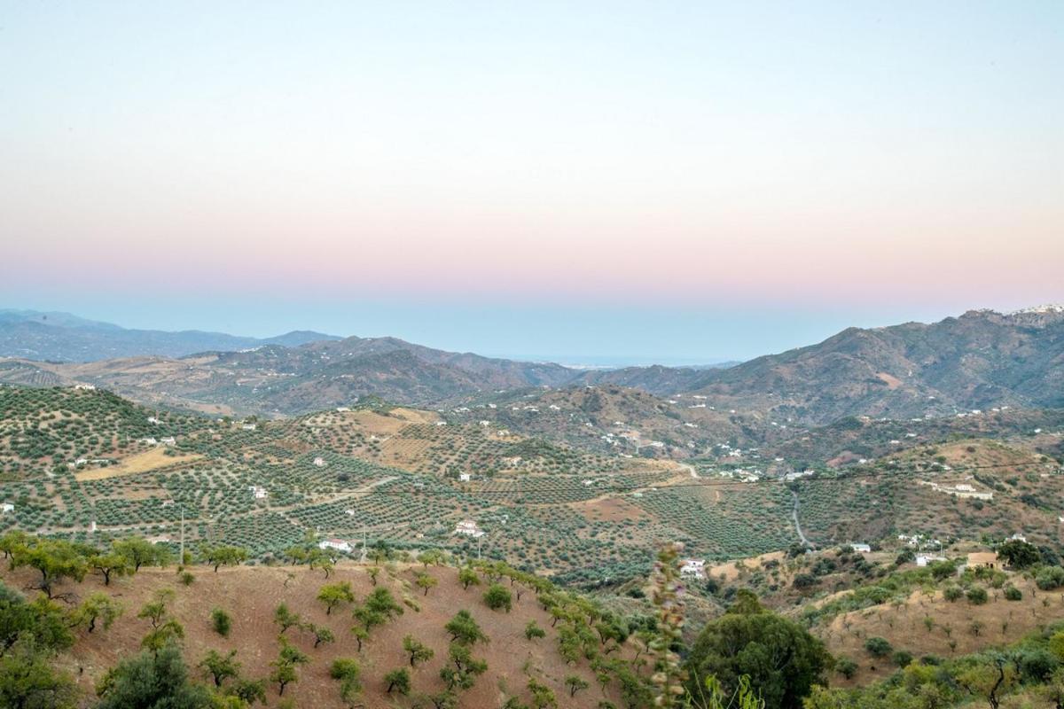 Suitetrails - Casa Las Encinas in beautiful Riogordo !