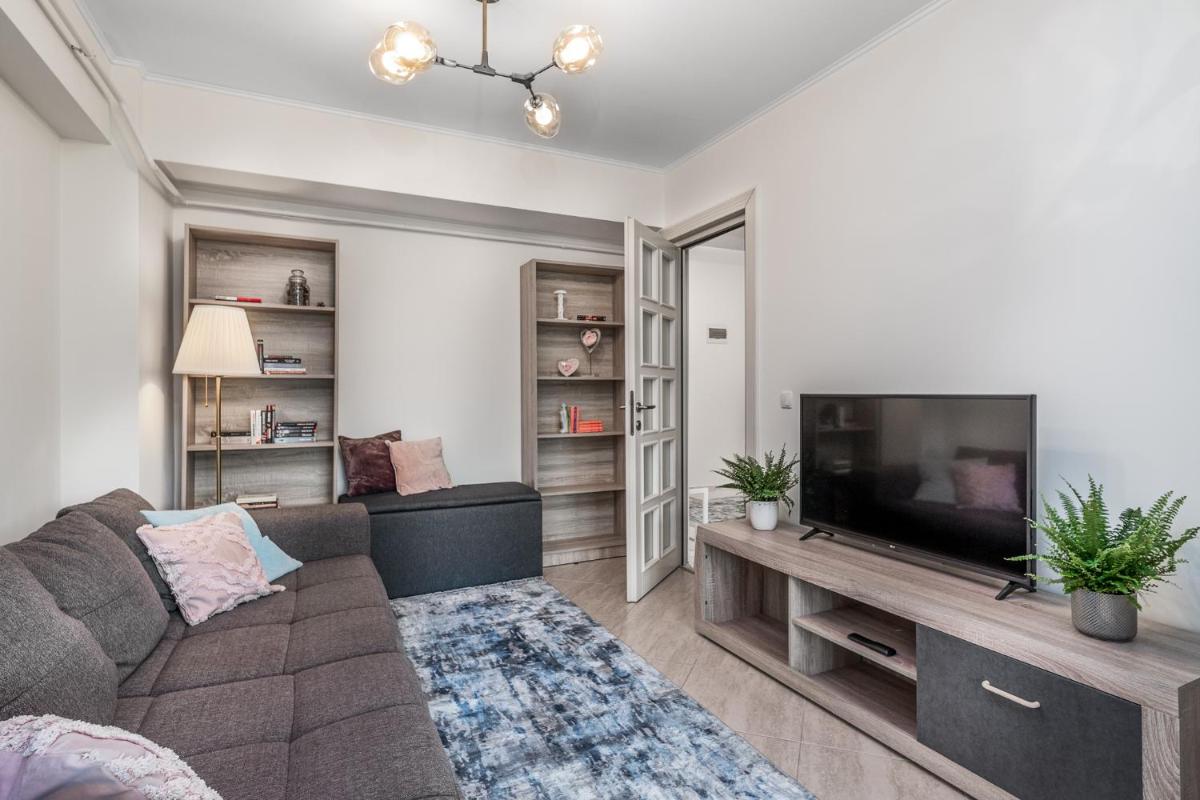 DreamGarden Airport apartment & Secure parking & Airport shuttle - Housity