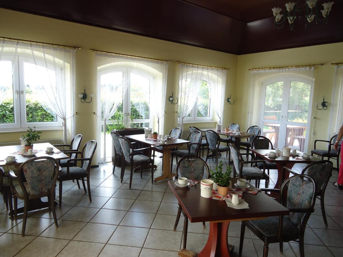 Hotel Marianne und Restaurant Kiek In - Housity