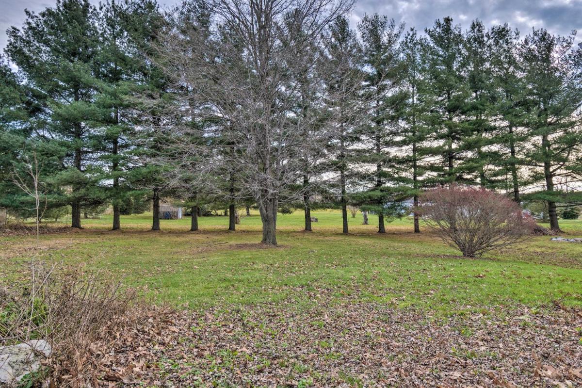 Auburn Studio with Yard and Fire Pit about 5 Mi to Lakes! - Housity