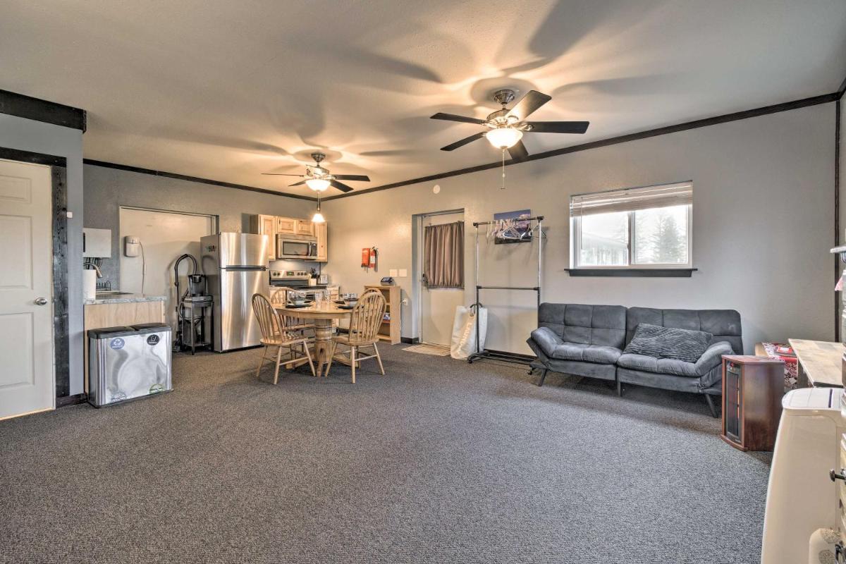 Auburn Studio with Yard and Fire Pit about 5 Mi to Lakes! - Housity
