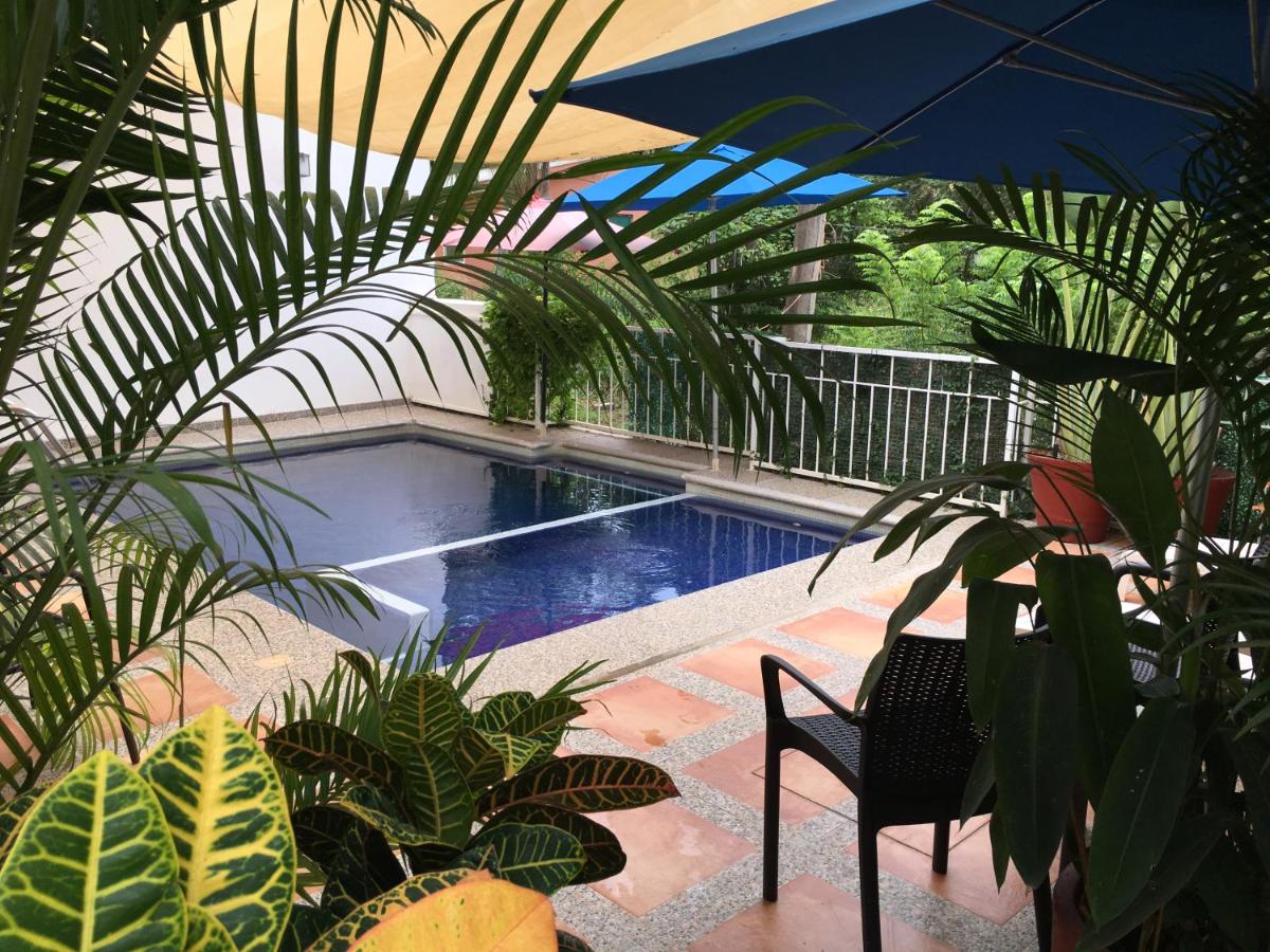 Chacala Sol y Luna 6 pax con ALBERCA a solo 50 mts de playa - Housity