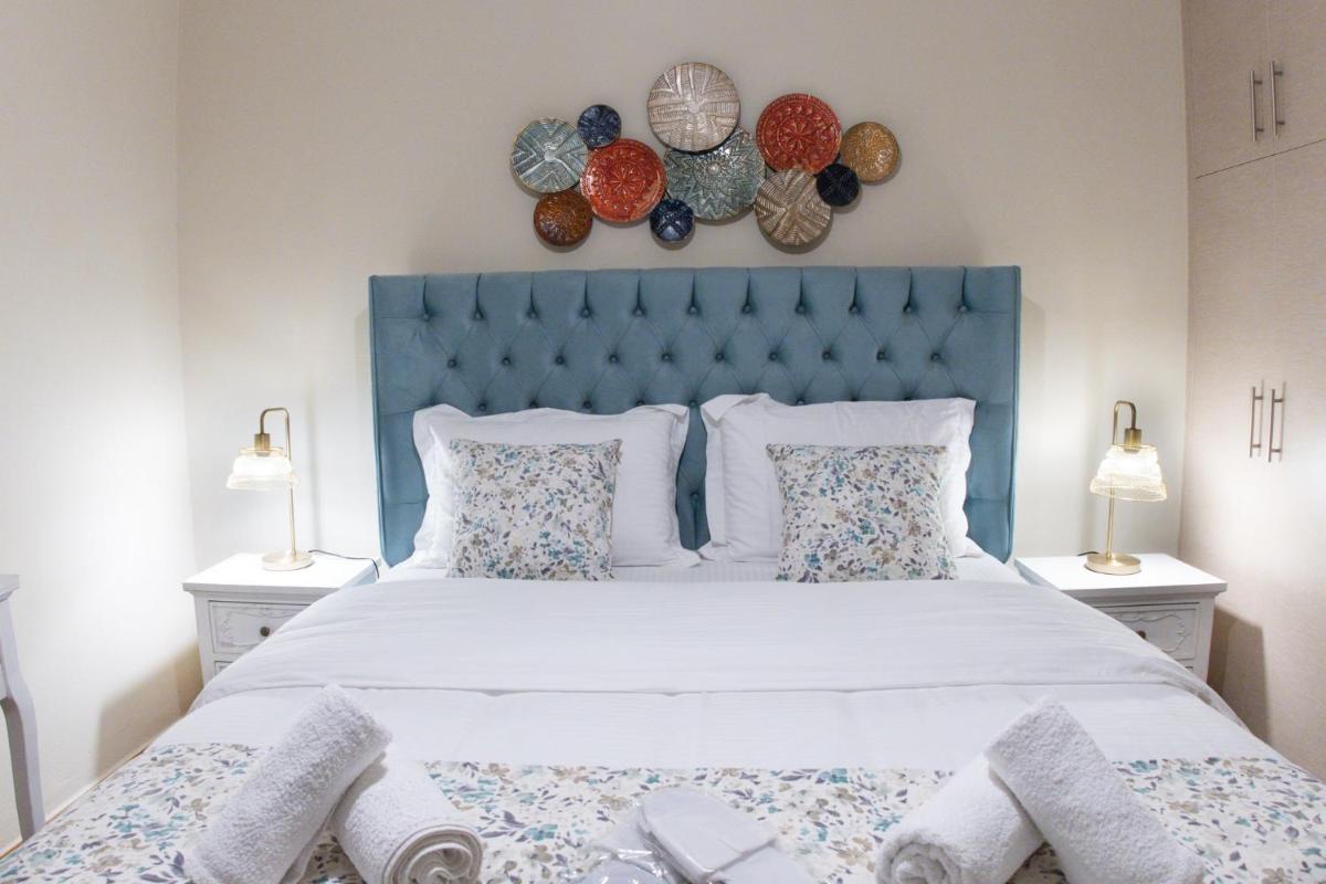 Best House Saint John, New Port of Patras - Housity