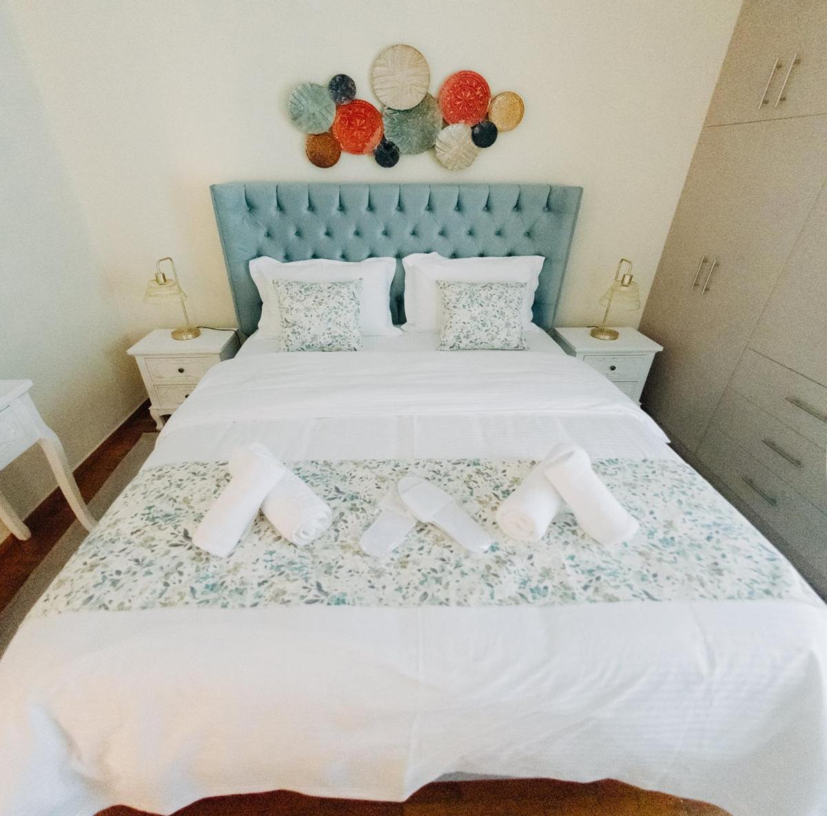 Best House Saint John, New Port of Patras - Housity