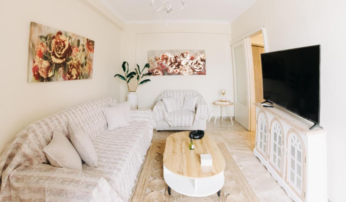 Best House Saint John, New Port of Patras - Housity