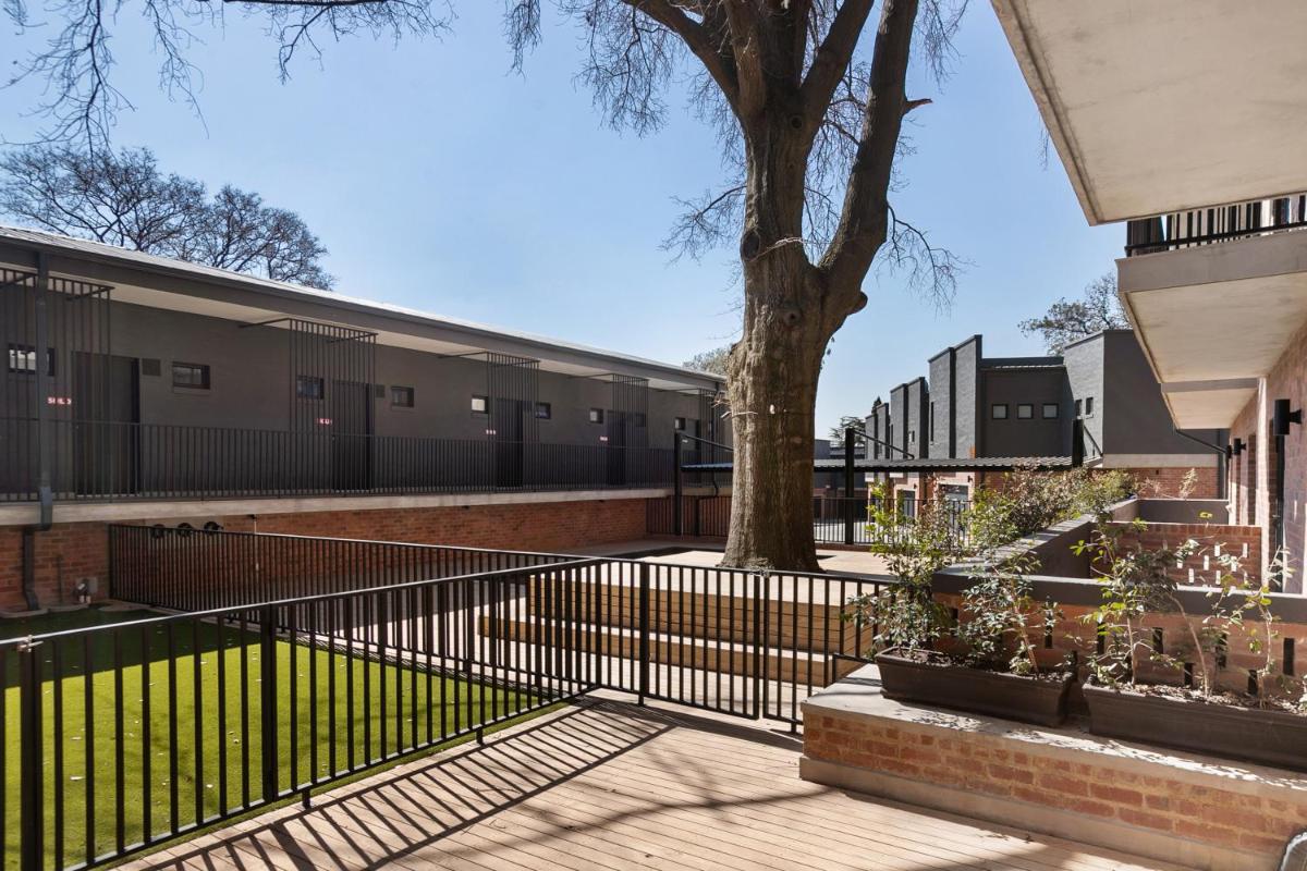 Hyde Park House Apartments - Housity