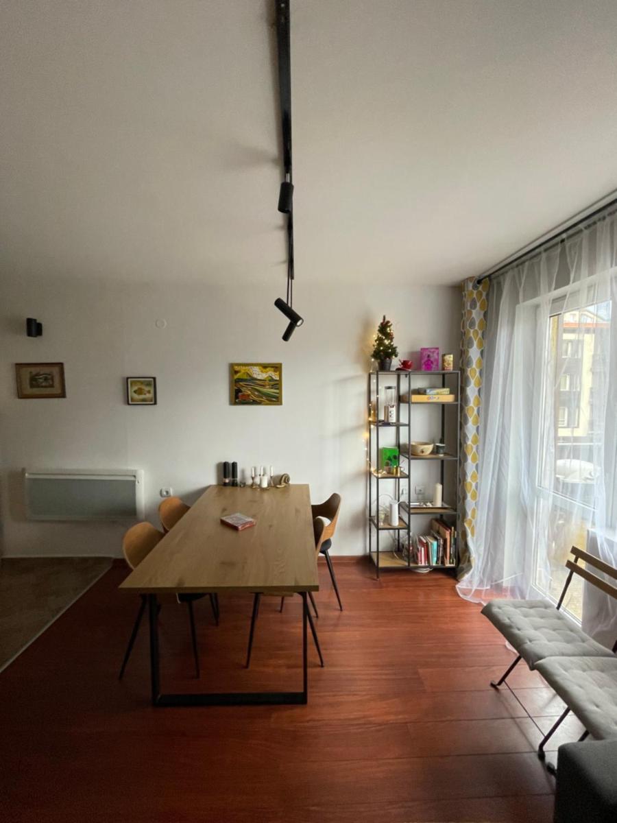 Lovely 2-bedroom serviced apartment with SPA - Hizvo
