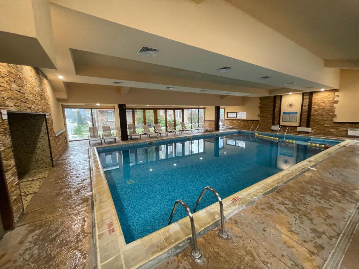Lovely 2-bedroom serviced apartment with SPA - Hizvo