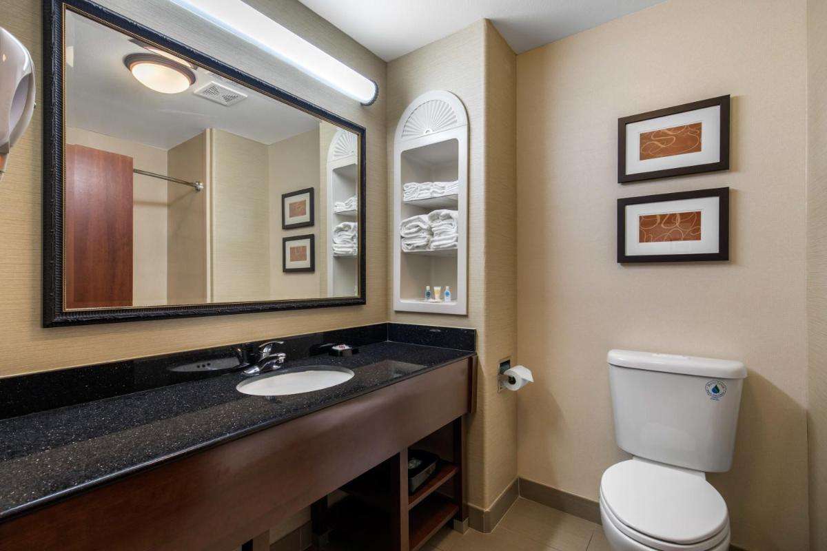 Suitetrails - Comfort Suites Marshall