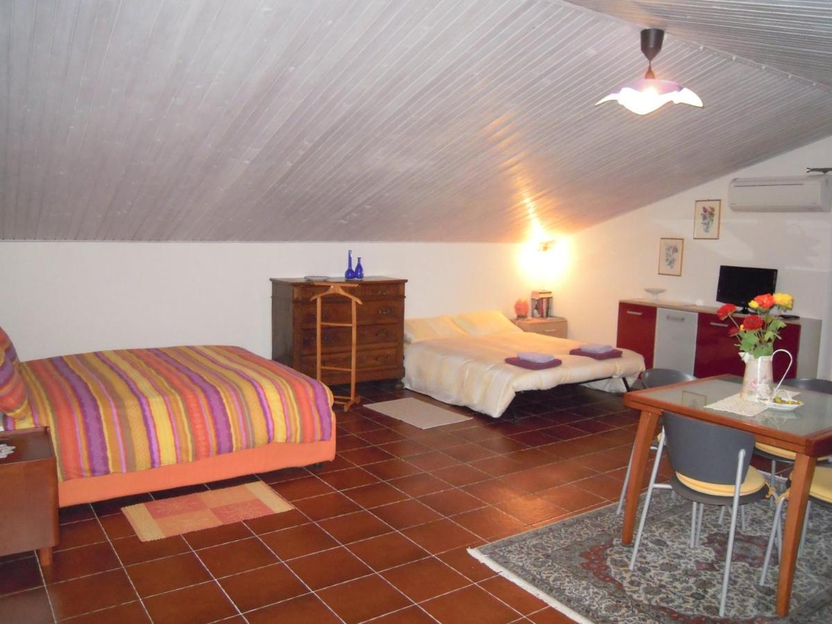 I Pettirossi - Housity