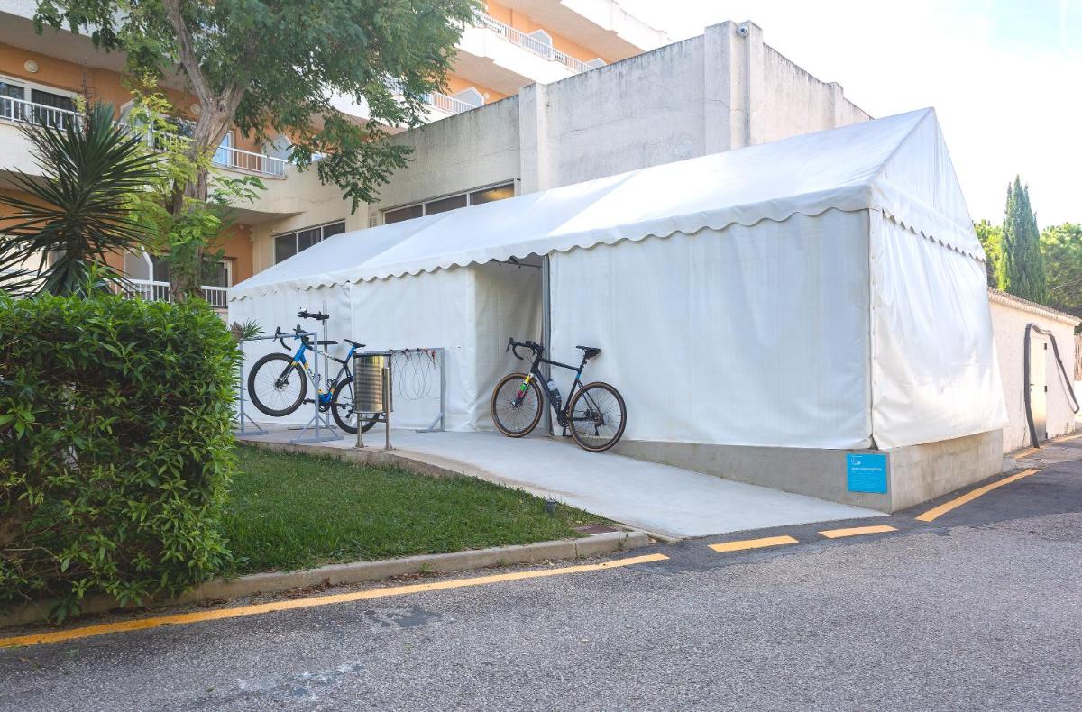 Montar en bicicleta en JS Alcudi-Mar o alrededores
