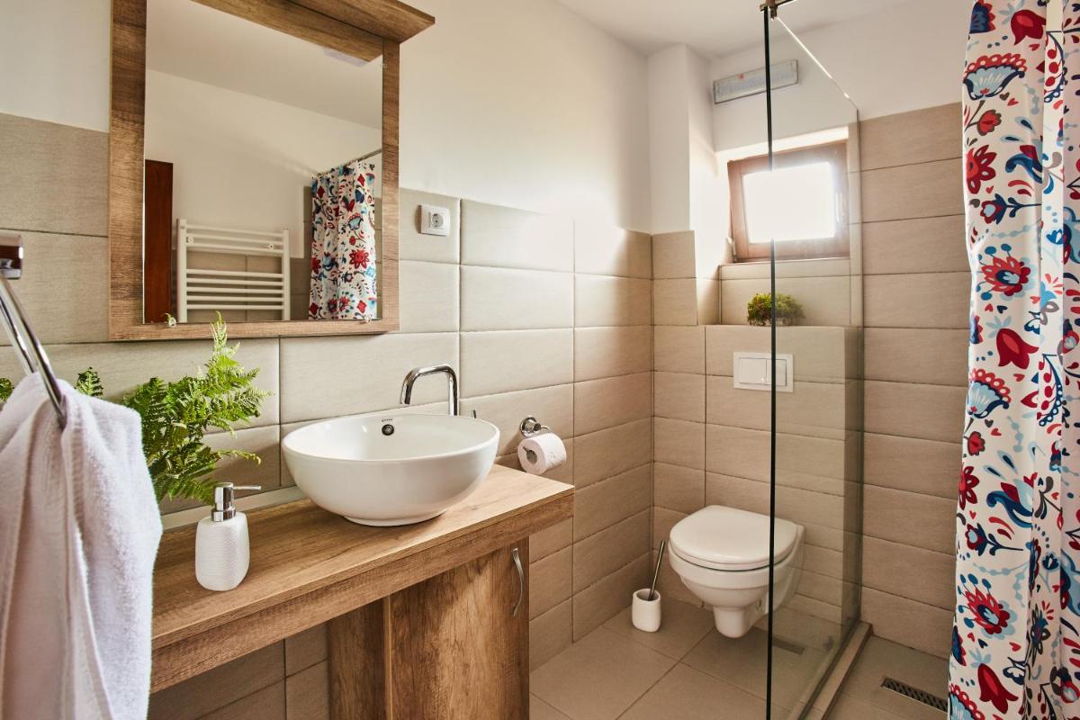 Pensiunea Piemont - Housity